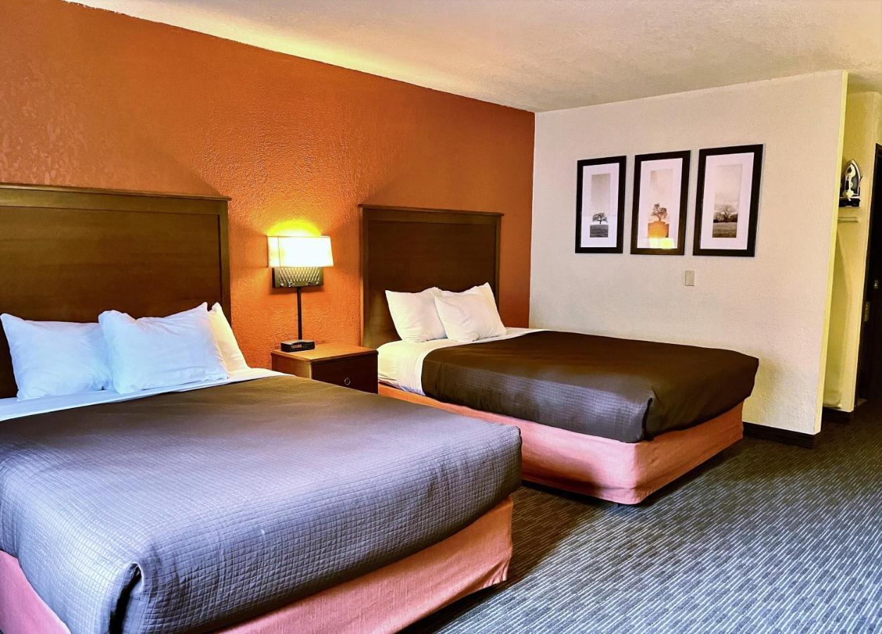 Americinn By Wyndham Petoskey Εξωτερικό φωτογραφία