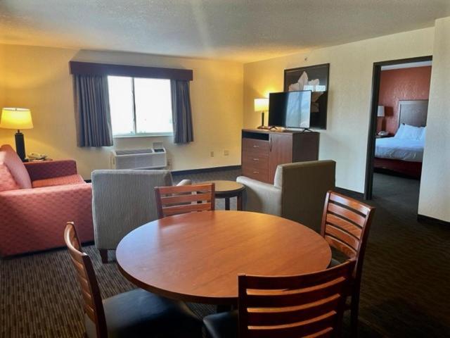 Americinn By Wyndham Petoskey Εξωτερικό φωτογραφία