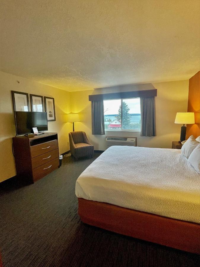 Americinn By Wyndham Petoskey Εξωτερικό φωτογραφία