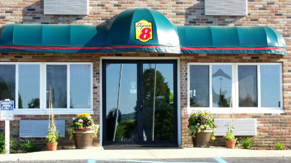Americinn By Wyndham Petoskey Εξωτερικό φωτογραφία